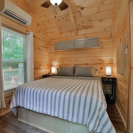 Lena Cabin Wooded Tiny Cabin - Hot Tub Τσαττανούγκα Εξωτερικό φωτογραφία