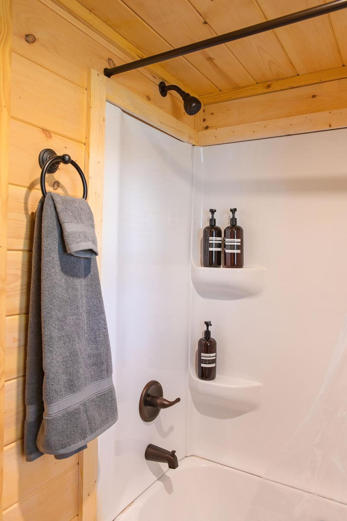 Lena Cabin Wooded Tiny Cabin - Hot Tub Τσαττανούγκα Εξωτερικό φωτογραφία