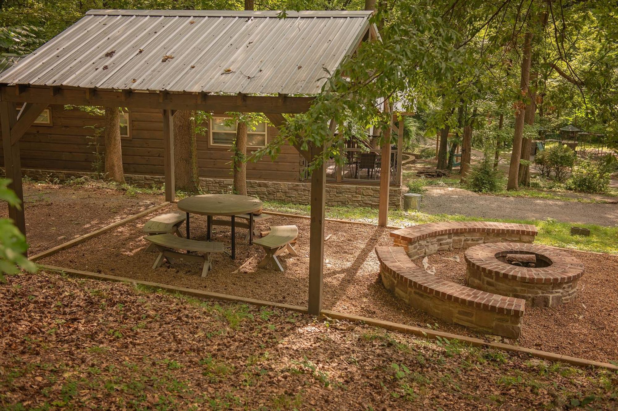 Lena Cabin Wooded Tiny Cabin - Hot Tub Τσαττανούγκα Εξωτερικό φωτογραφία
