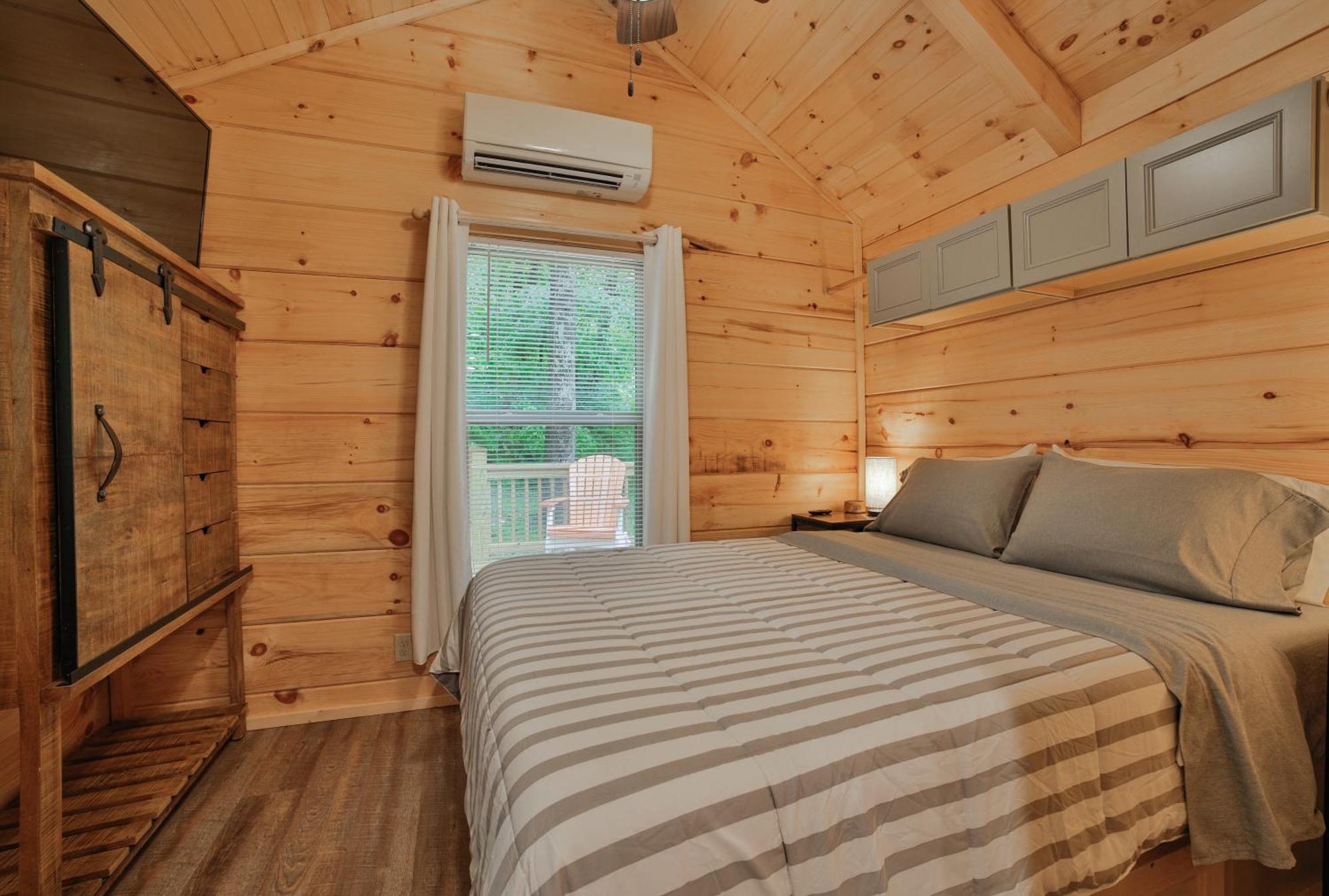 Lena Cabin Wooded Tiny Cabin - Hot Tub Τσαττανούγκα Εξωτερικό φωτογραφία